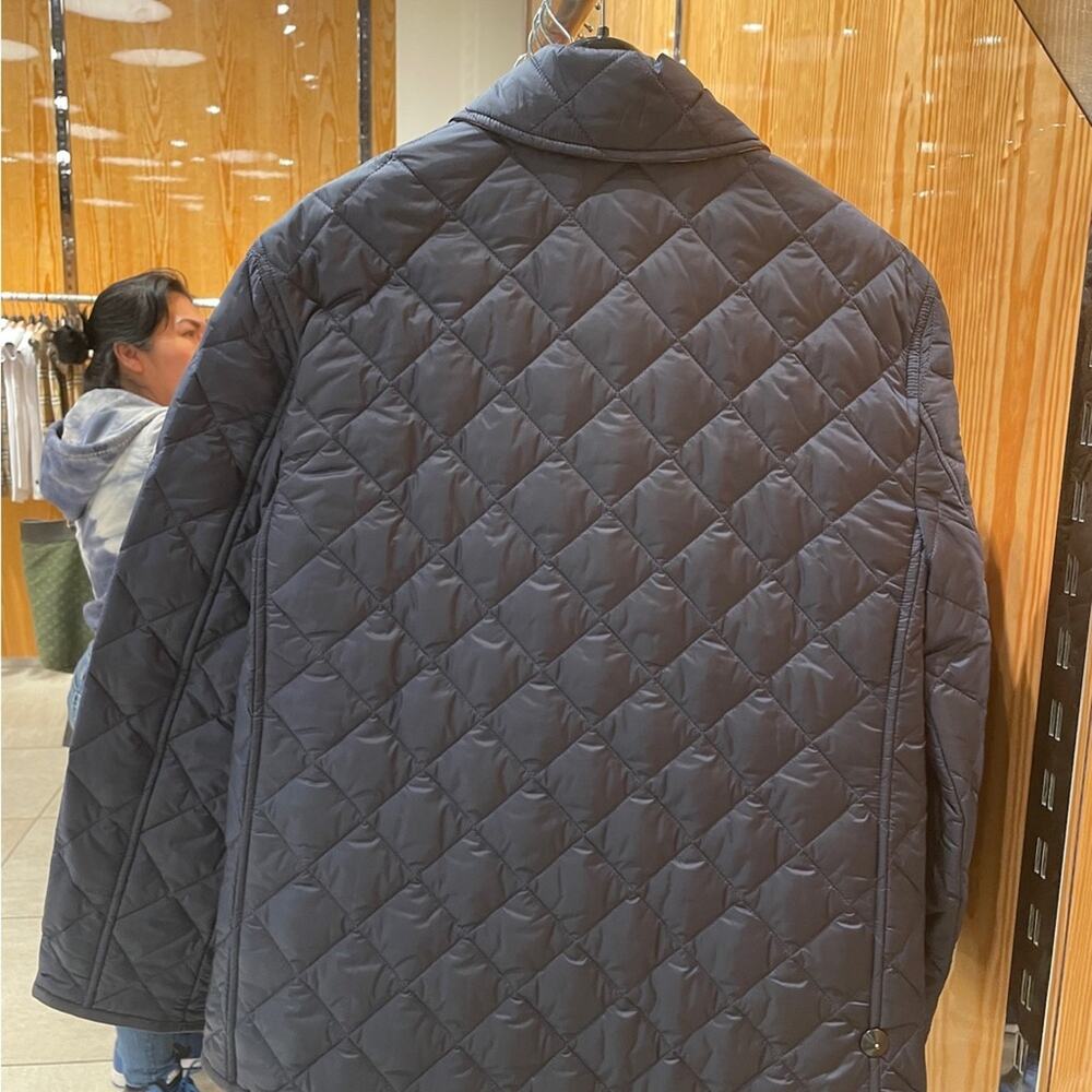 100% Authentic Burberry brand new Quilted Nylon Jacket navy Color $1250+ L - Picture 9 of 10